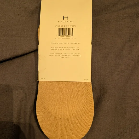 Halston Heritage 6 Pair Black And Nude Microfiber Foot Liners - Picture 3 of 3